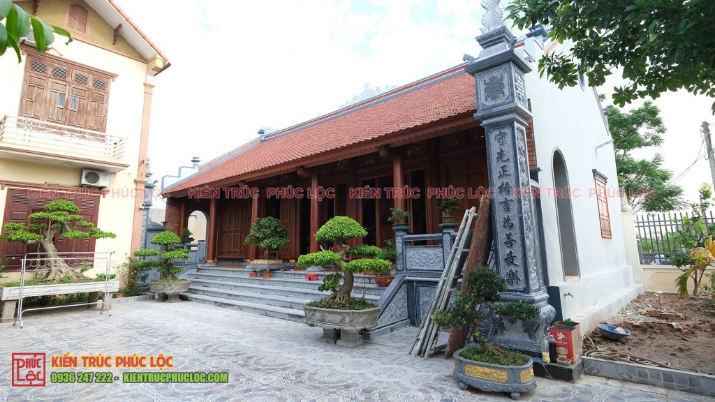 Nhà cổ làm kết hợp nhà hiện đại mái Thái 
