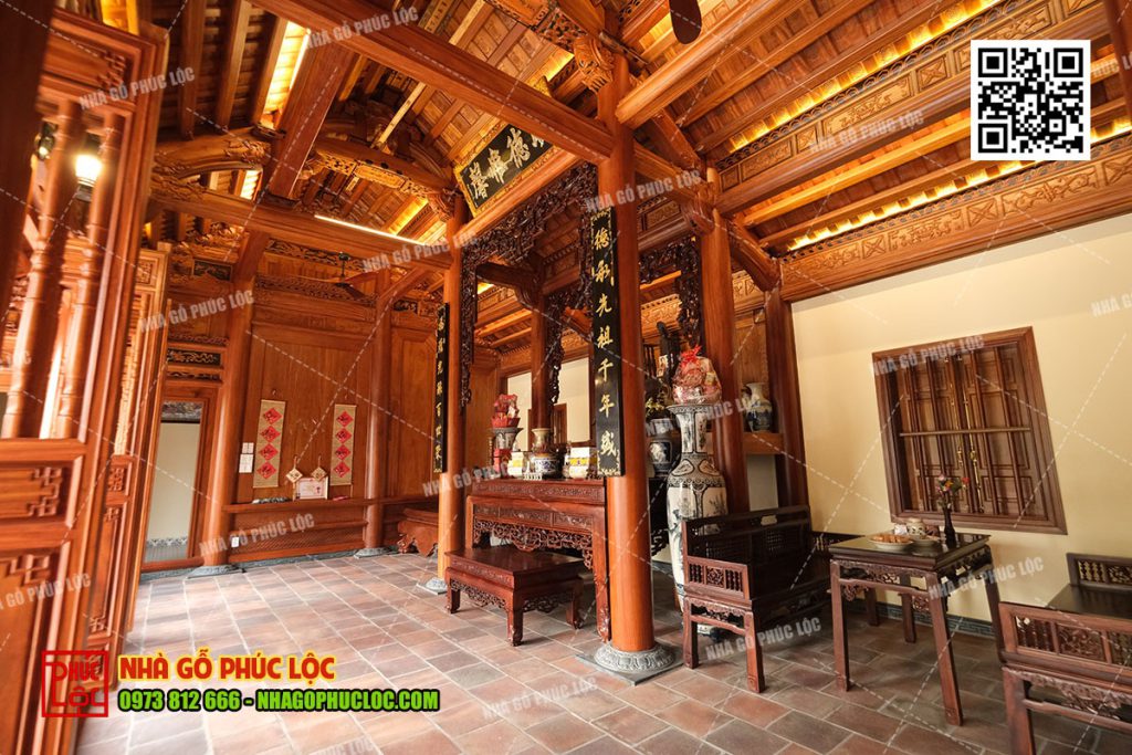 Cột quân nhà gỗ